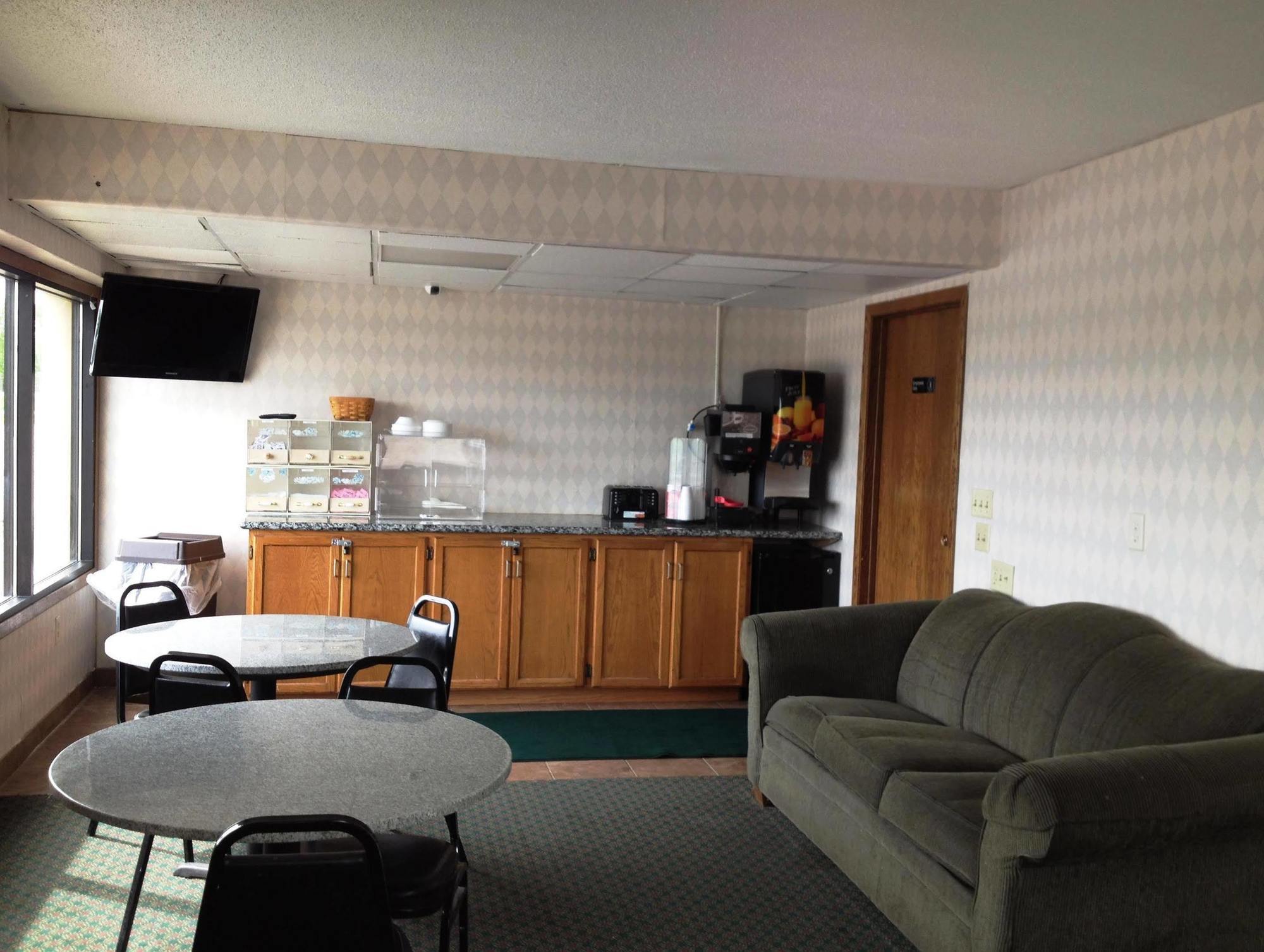 Devils Lake Inn By Oyo Near Devils Lake Regional Airport Exterior foto
